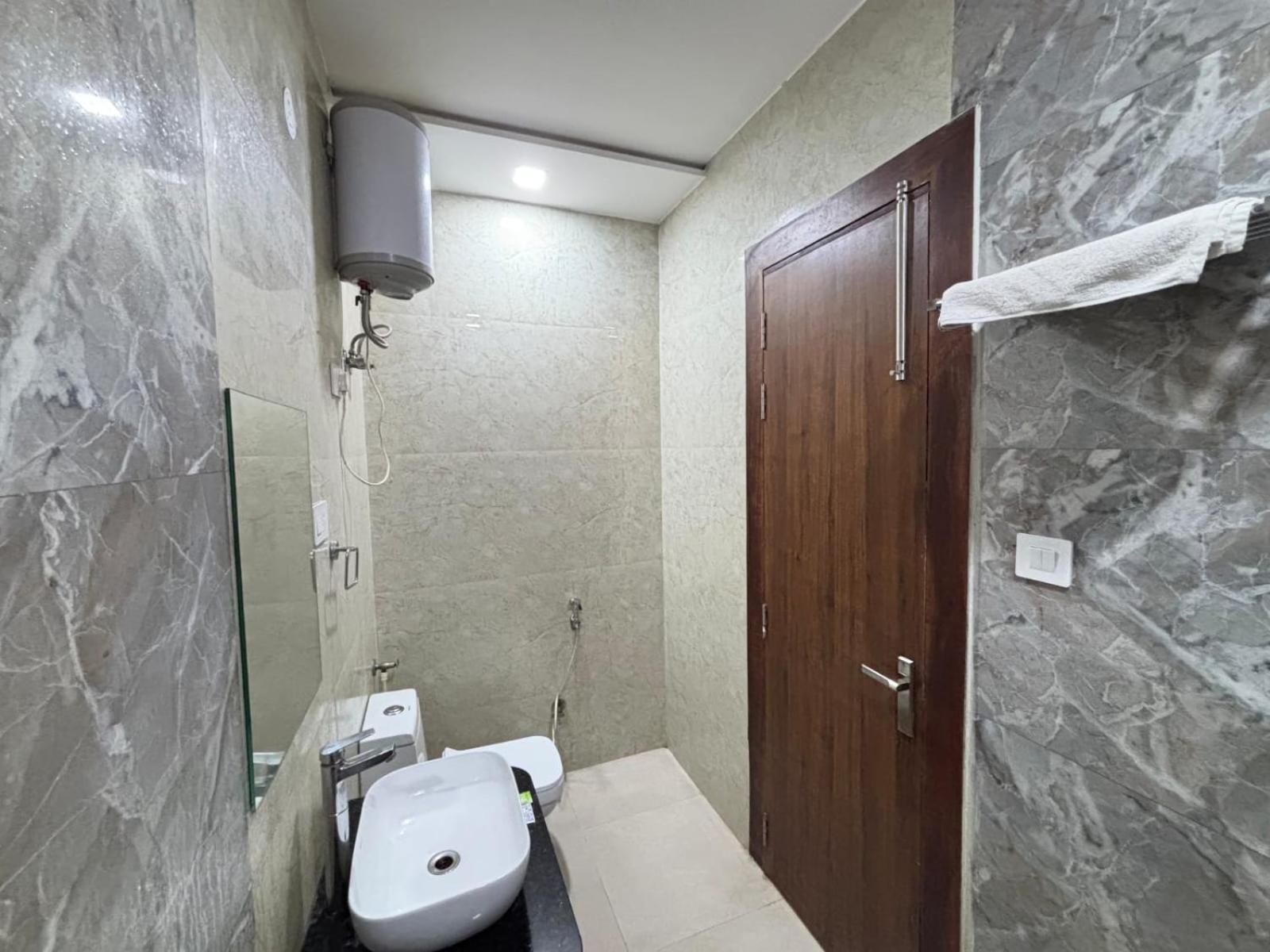 Hotel Ganga Palace - Agra アーグラ エクステリア 写真