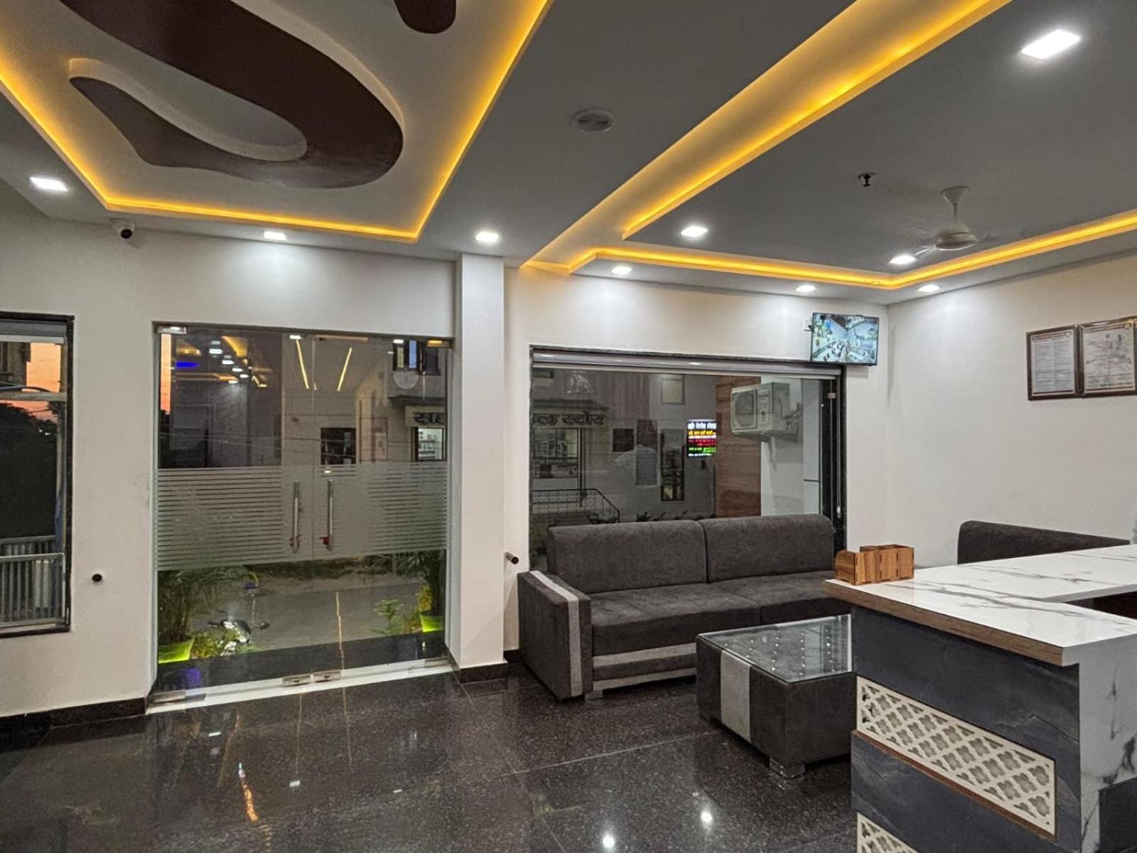 Hotel Ganga Palace - Agra アーグラ エクステリア 写真
