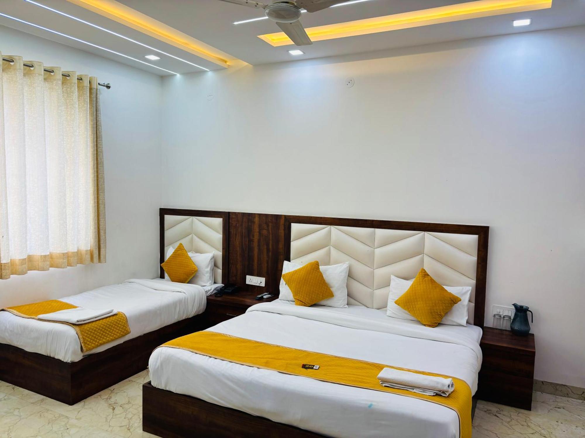 Hotel Ganga Palace - Agra アーグラ エクステリア 写真