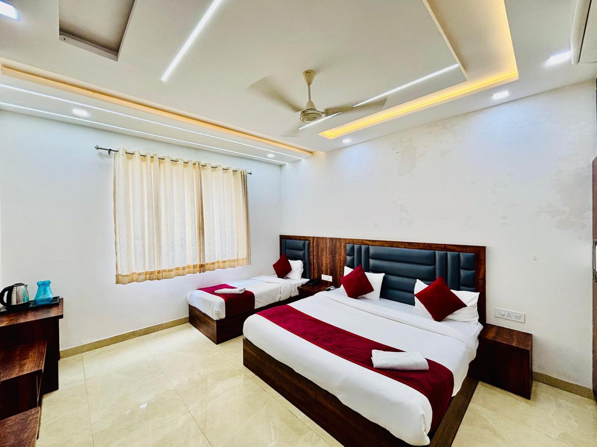 Hotel Ganga Palace - Agra アーグラ エクステリア 写真