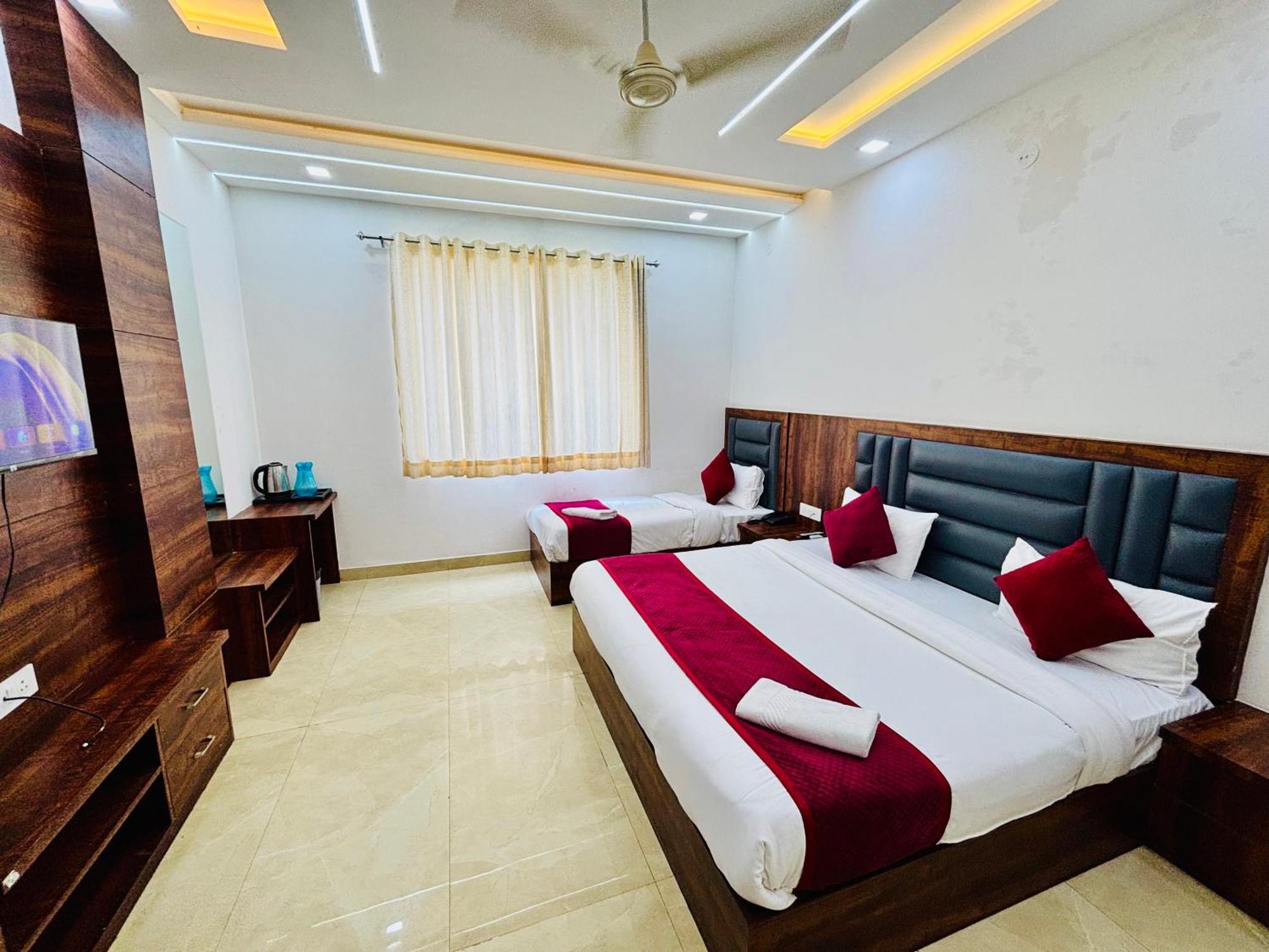Hotel Ganga Palace - Agra アーグラ エクステリア 写真