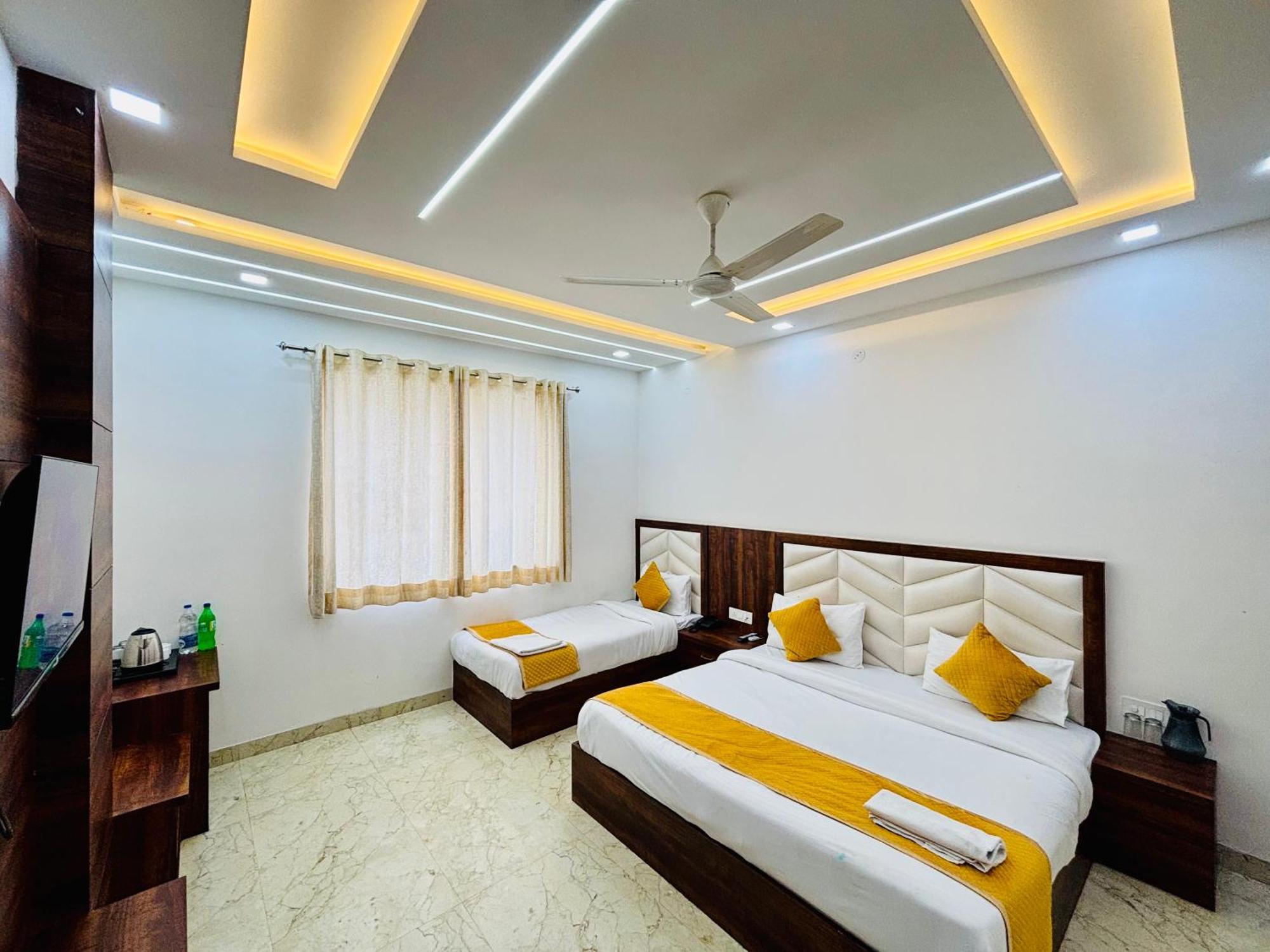 Hotel Ganga Palace - Agra アーグラ エクステリア 写真