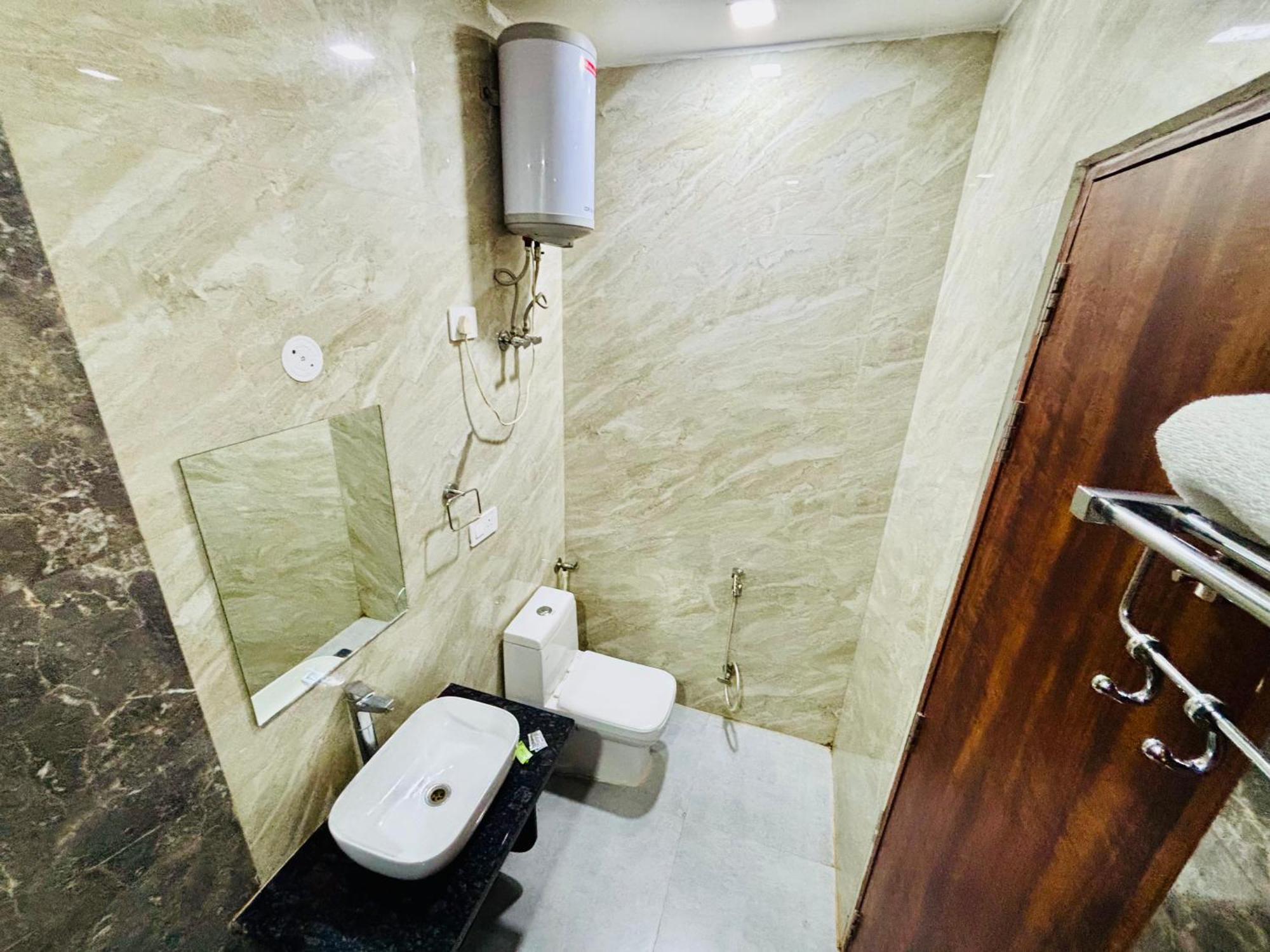 Hotel Ganga Palace - Agra アーグラ エクステリア 写真
